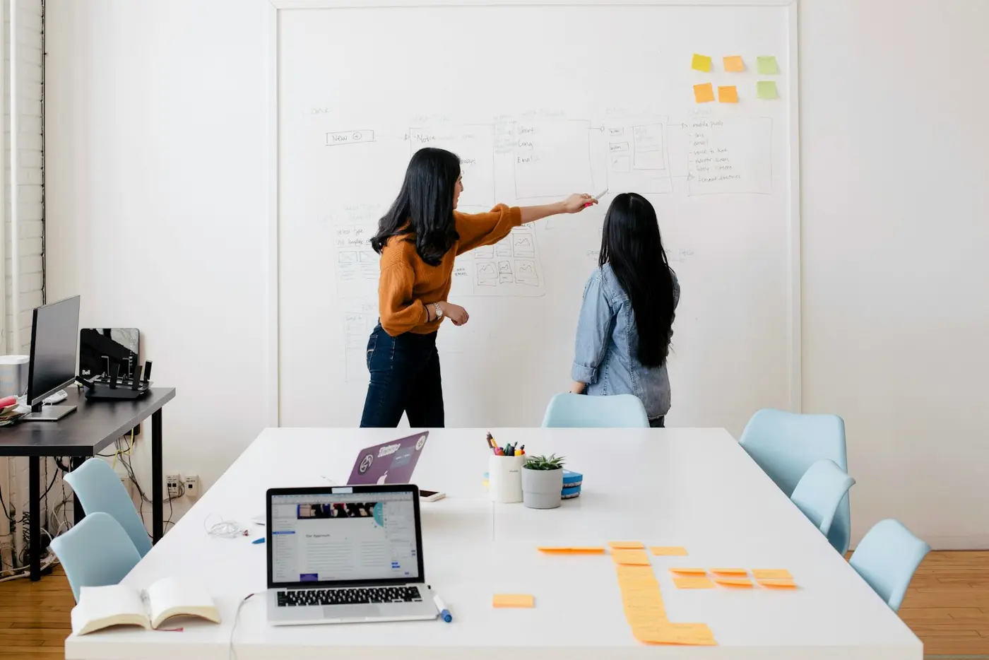 PR vs. Social Media: What is PR in Social Media and How Do They Overlap?